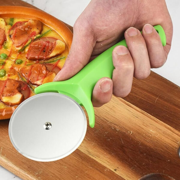 Yang 8cm Pizza Cutter - Image 2